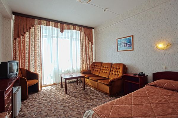 Гостиница "Байкал"